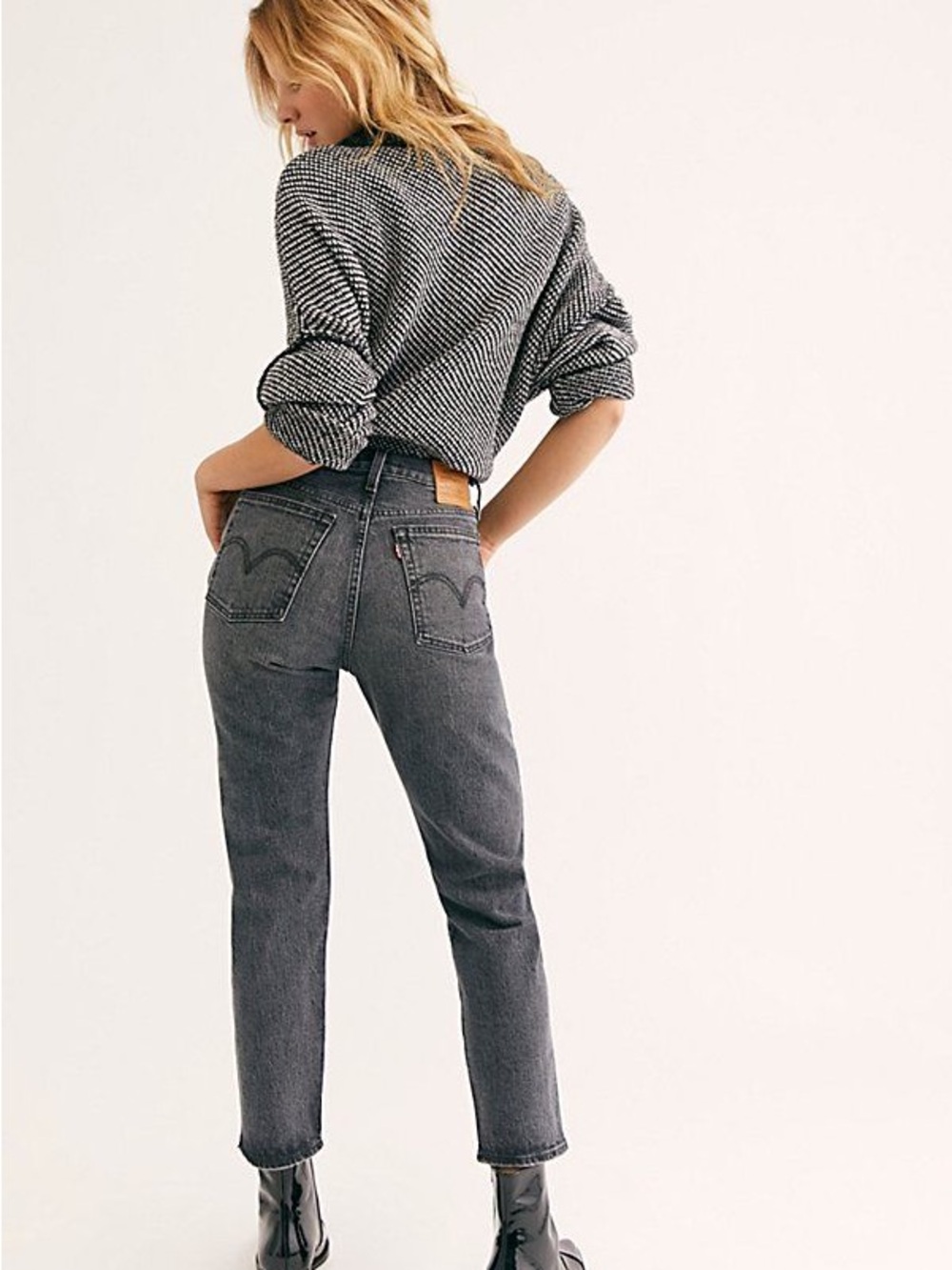 Levi's Wedgie Straight Jeans - High-Rise Straight Jeans in Washed Grey - 29